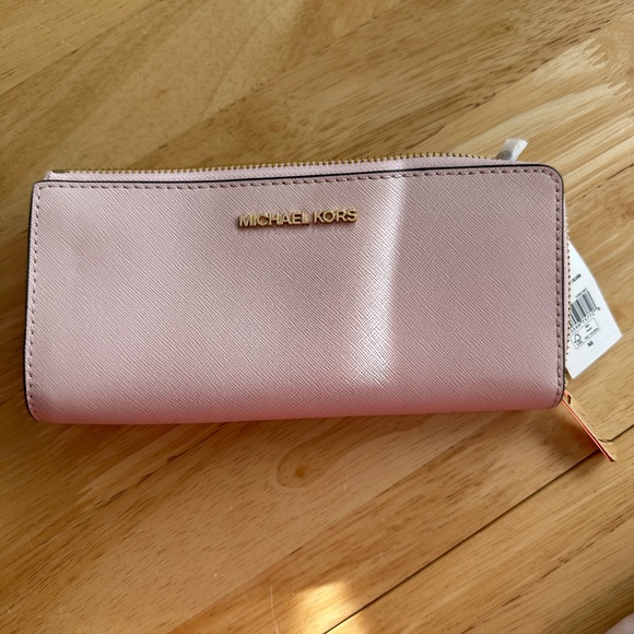 Michael Kors Wallet NWT - Picture 1 of 6